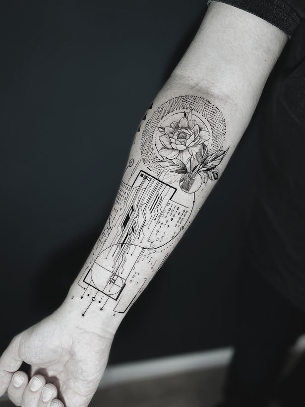 Peony and circuit geometry